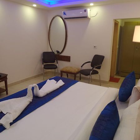 Airport Hotel Mahal New Delhi Eksteriør billede
