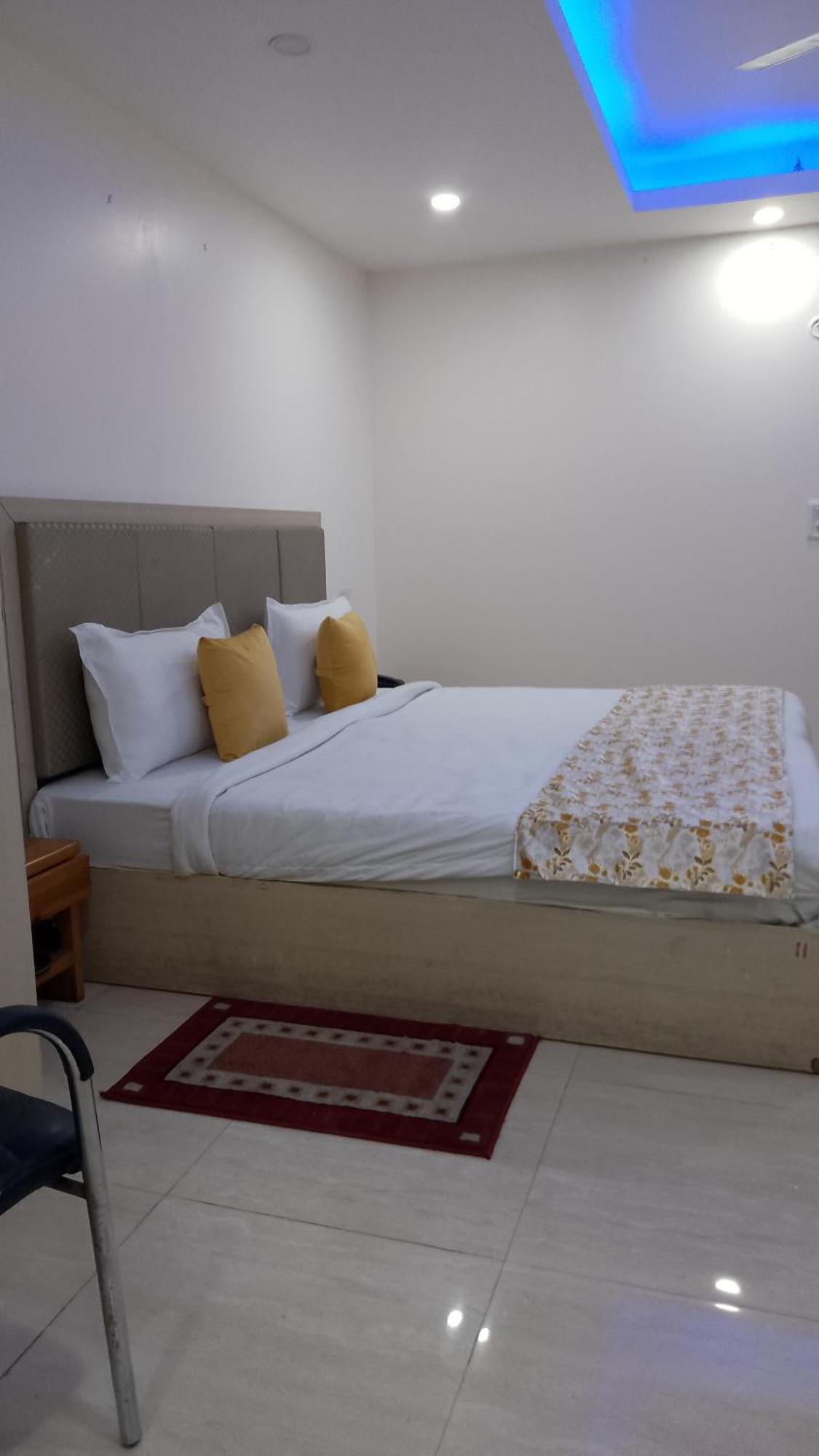 Airport Hotel Mahal New Delhi Eksteriør billede