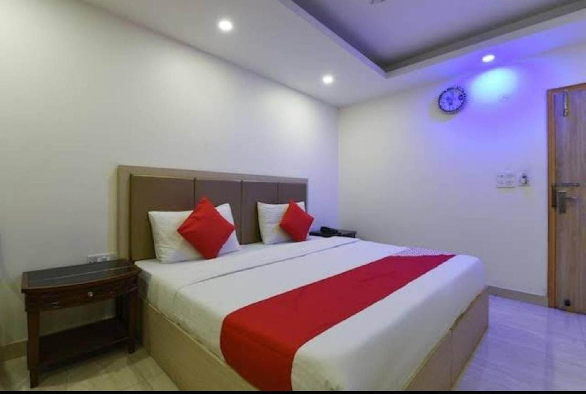 Airport Hotel Mahal New Delhi Eksteriør billede