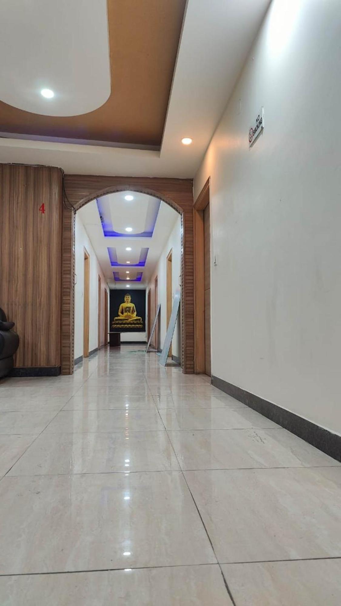 Airport Hotel Mahal New Delhi Eksteriør billede