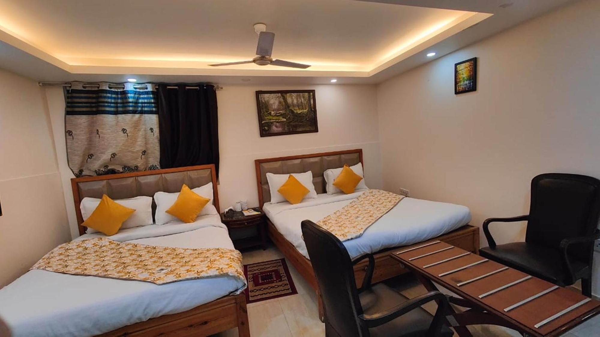 Airport Hotel Mahal New Delhi Eksteriør billede