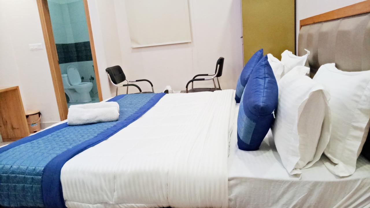Airport Hotel Mahal New Delhi Eksteriør billede