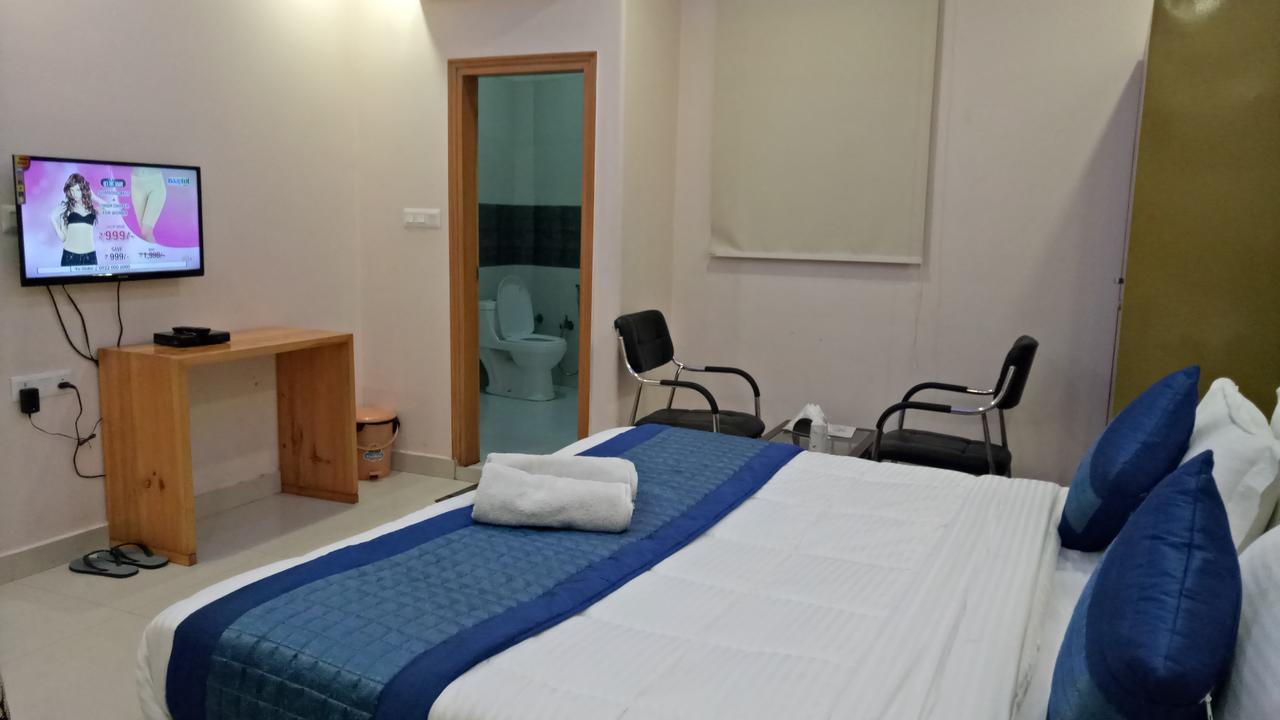 Airport Hotel Mahal New Delhi Eksteriør billede