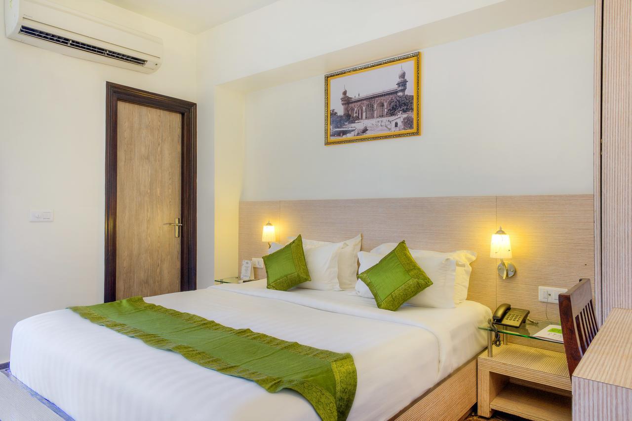 Airport Hotel Mahal New Delhi Eksteriør billede