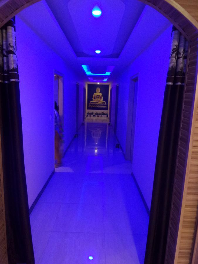 Airport Hotel Mahal New Delhi Eksteriør billede