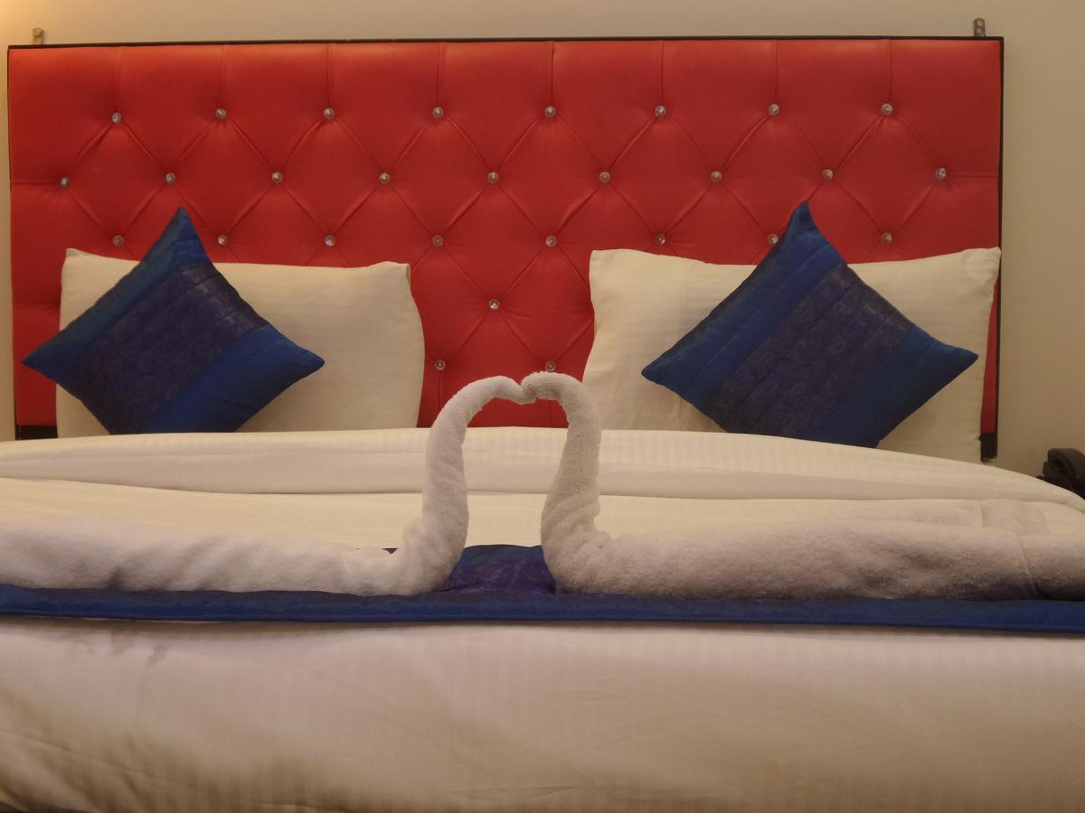 Airport Hotel Mahal New Delhi Eksteriør billede