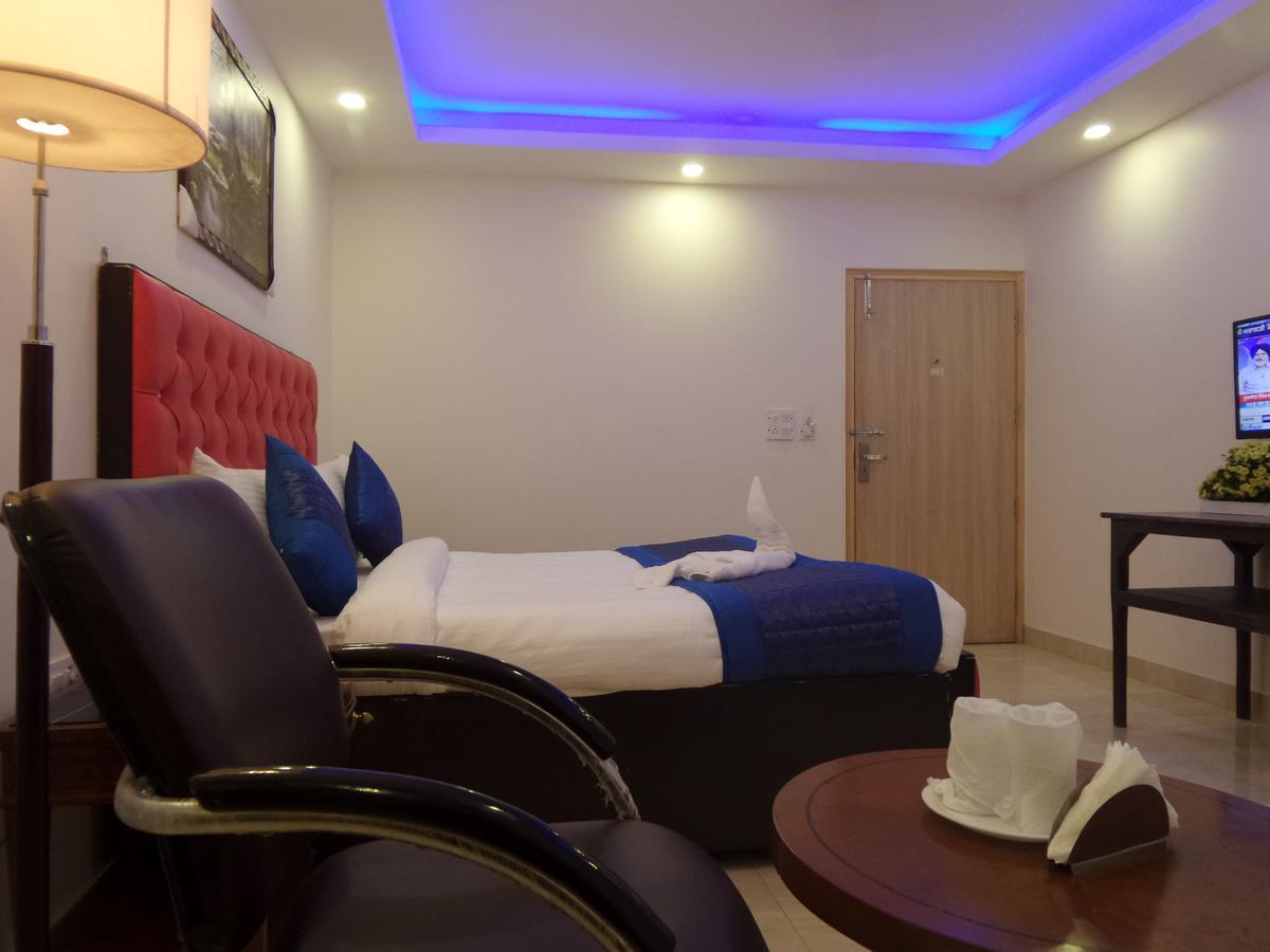 Airport Hotel Mahal New Delhi Eksteriør billede